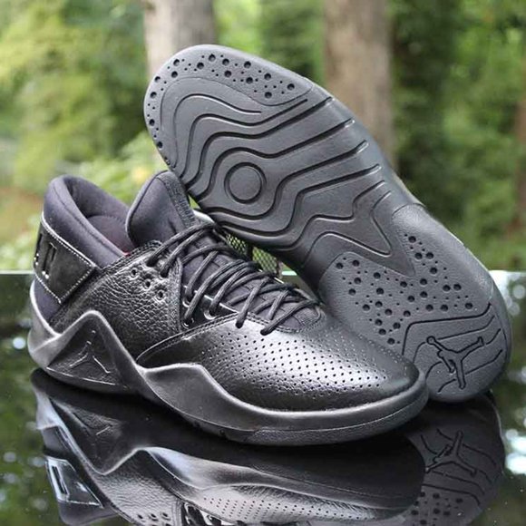 Jordan Flight Fresh Premium Triple Black Men’s Size 8